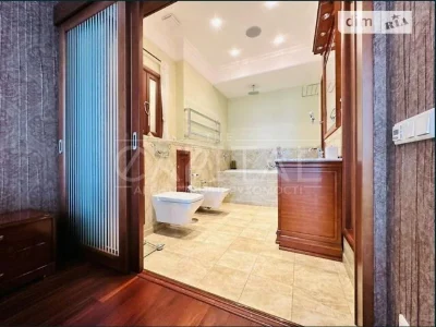 Sale of 3-room apartment 118 sq. m. on Andriy Verkhoglyada St. 20A •