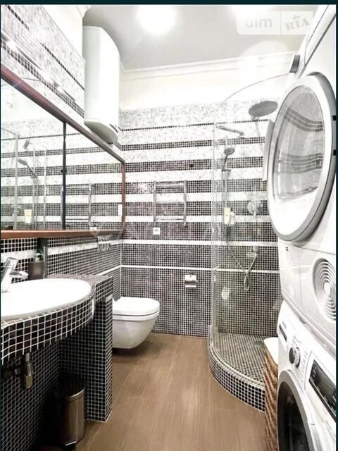 Sale of 3-room apartment 118 sq. m. on Andriy Verkhoglyada St. 20A •