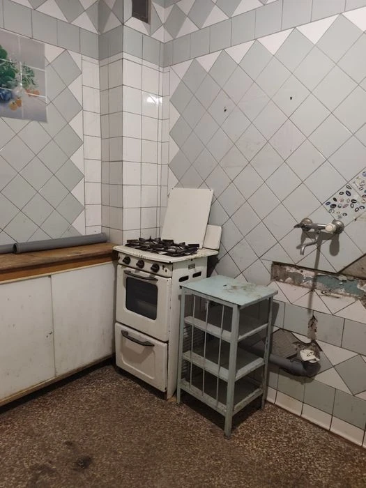 Продам 1 комн кв вна Салтовке рядом с метро !