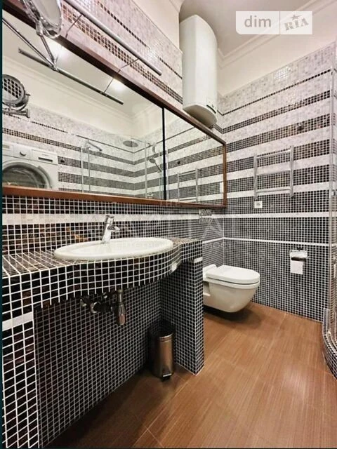 Sale of 3-room apartment 118 sq. m. on Andriy Verkhoglyada St. 20A •