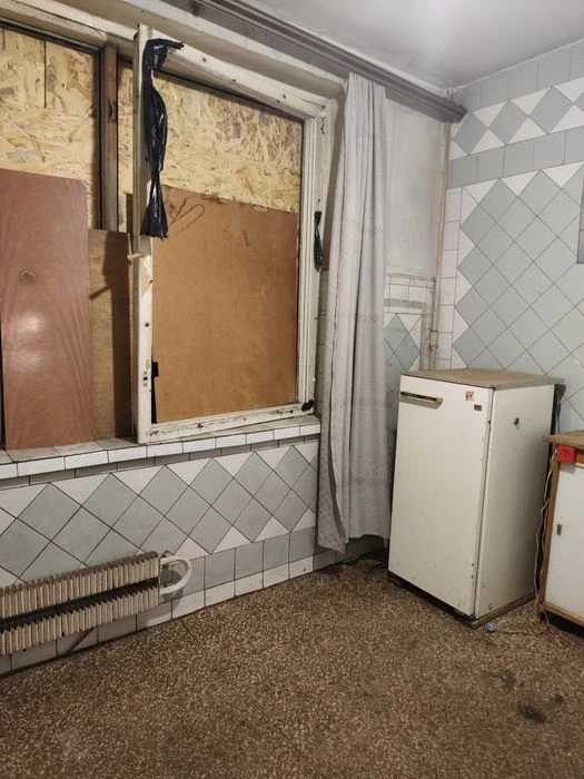 Продам 1 комн кв вна Салтовке рядом с метро !