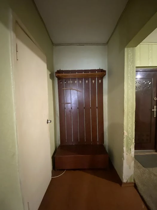 Продаж 2 кімнатноії квартири Крошня