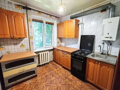 Продам 1к. квартиру на 12-м квартале ул. Гладкова.