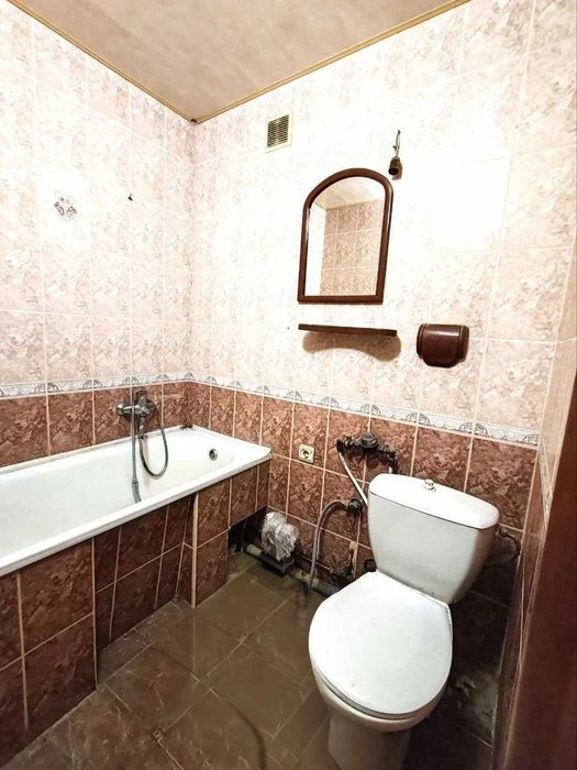 Продам 1к. квартиру на 12-м квартале ул. Гладкова.