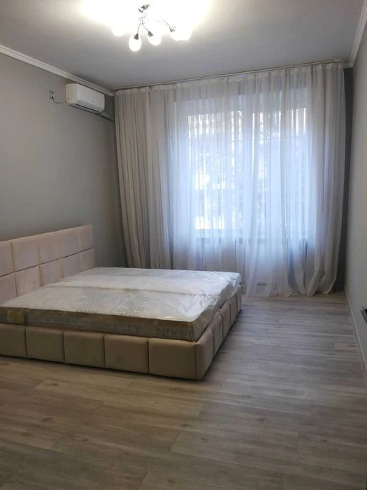 Продажа квартиры-3 комнаты, Героев Майдана, Львов.