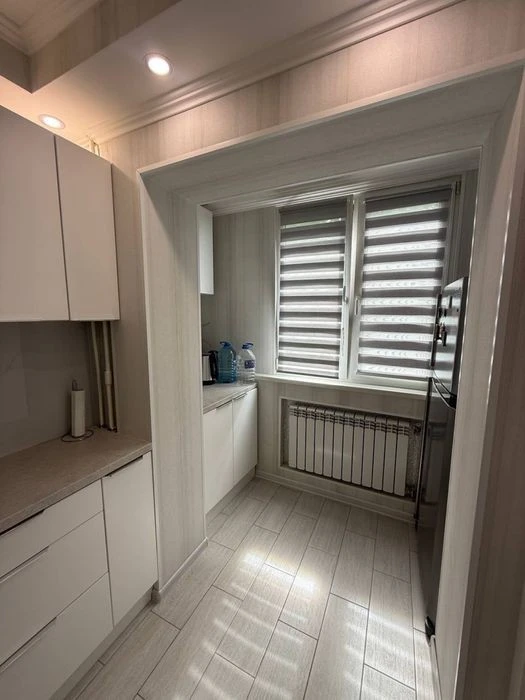No commission! 1k apartment with new renovation near the metro! State