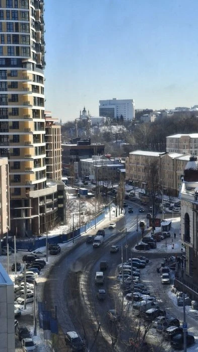 I will sell a 2-room apartment on Hlybochytska Street 25/15