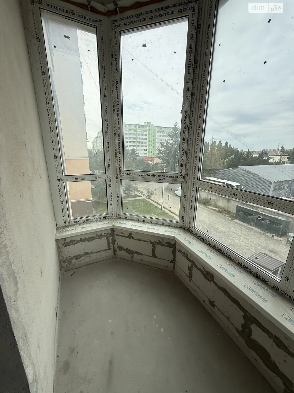 Продаж Квартира Виставка