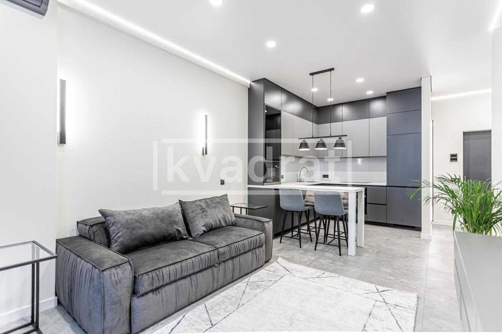 No commission for the buyer % Sale of a 2-room apartment 53m2