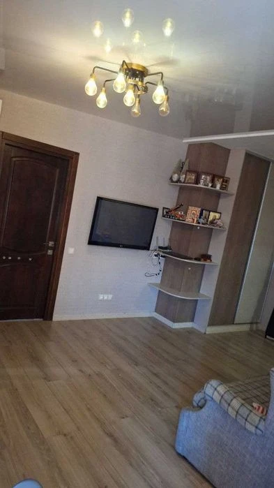 Two-room apartment for sale (certificate) at 44 Pavlova Street