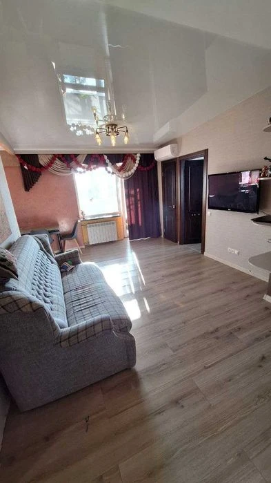 Two-room apartment for sale (certificate) at 44 Pavlova Street