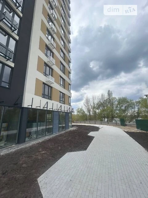 Sale of 1-room apartment 45 sq. m. on Petra Hryhorenka Ave. 46 •