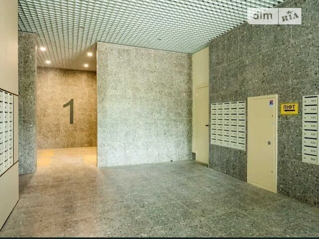 Sale of 1-room apartment 45 sq. m. on Petra Hryhorenka Ave. 46 •