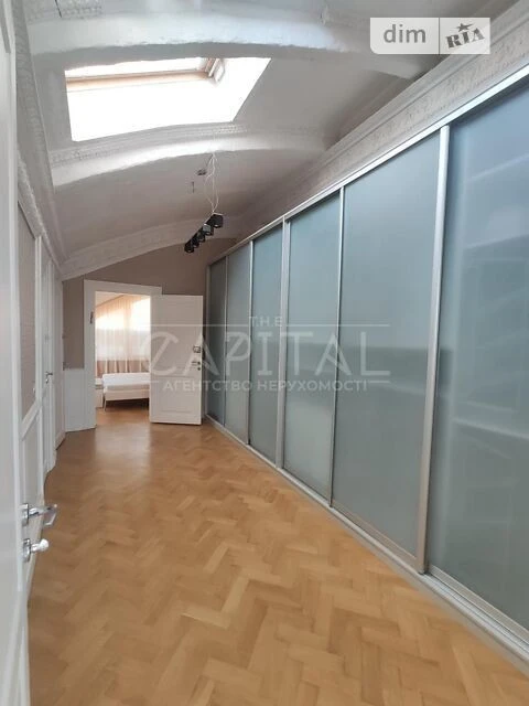 Sale of 2-room apartment 145 sq. m on Kropyvnytskyi St. 8 • ID 3