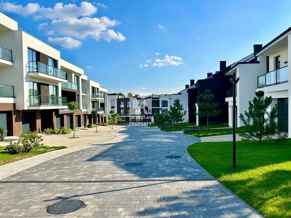 Продаж дизайнерської квартитри в котеджному містечку SHERWOO