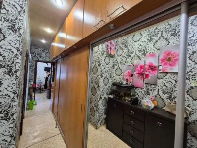 I will sell a 2-room apartment with gas on the ground floor (can be sold