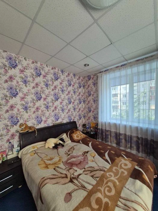 I will sell a 2-room apartment with gas on the ground floor (can be sold