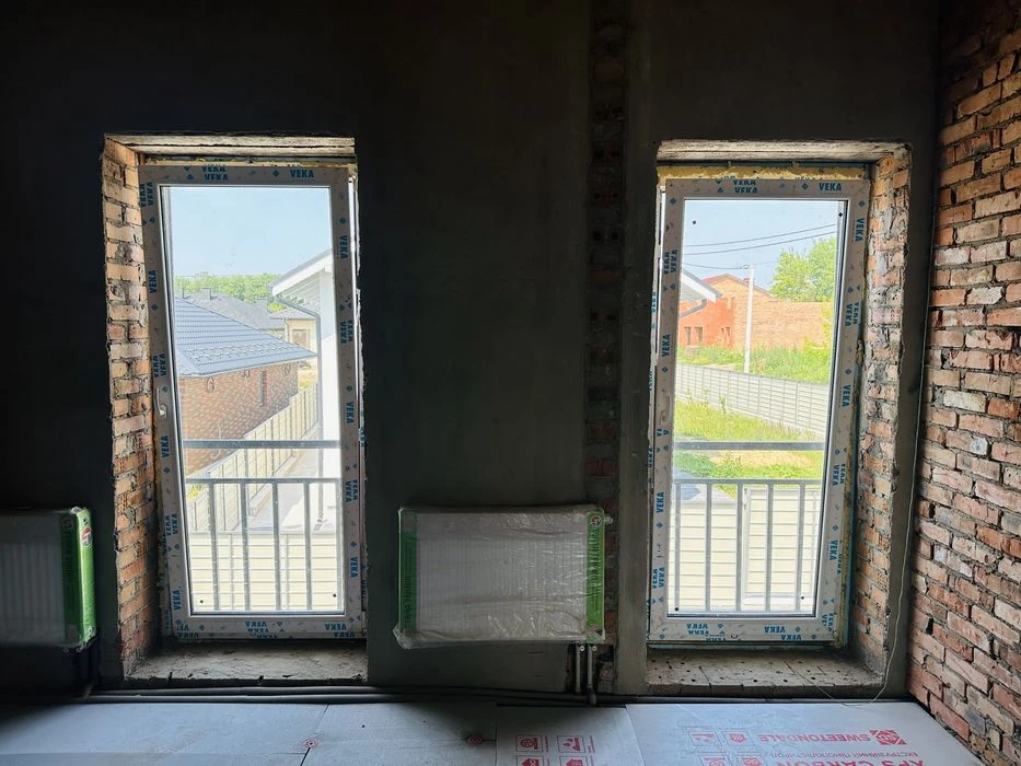 Dream house 125m2 4 acres near transport