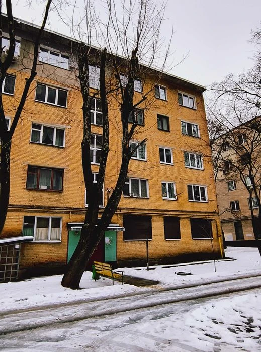 47000! I am selling 5 sq.m. Shakespeare Lane, 23 Augusta District, Pavlovo