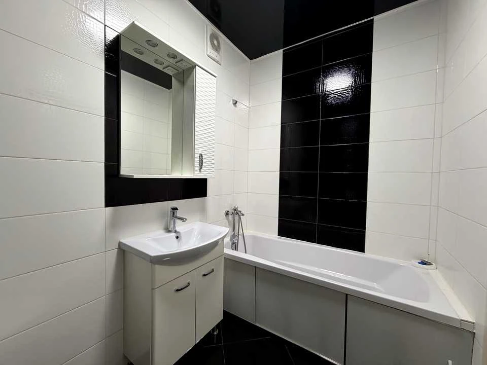 Apartment. Vinnytsia, Chornovola St.