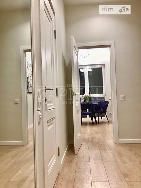 Sale of 2-room apartment 70 sq. m on Valeriy Lobanovskyi Ave.