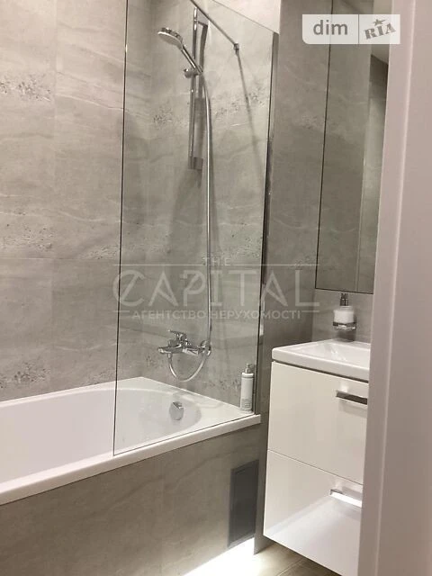 Sale of 2-room apartment 70 sq. m on Valeriy Lobanovskyi Ave.