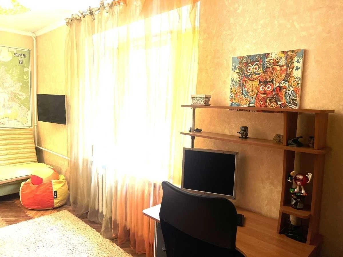 Продажа 2-комнатной квартиры 44 м², Большая Китаевская ул., 5