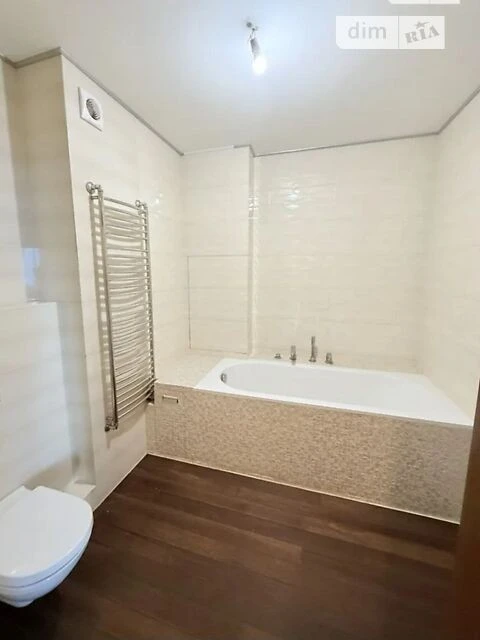Sale of 3-room apartment 96.4 sq. m. on Mykoly Bazhana Ave. 8 • ID