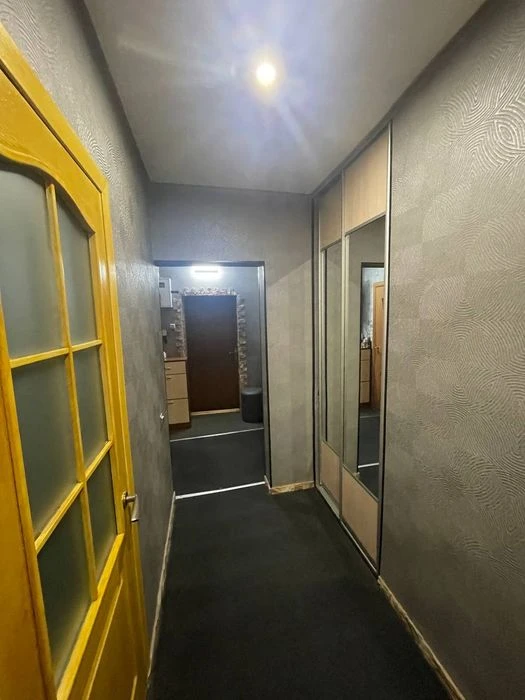 Selling a 2-room isolated apartment in Lipovaya Roshcha,