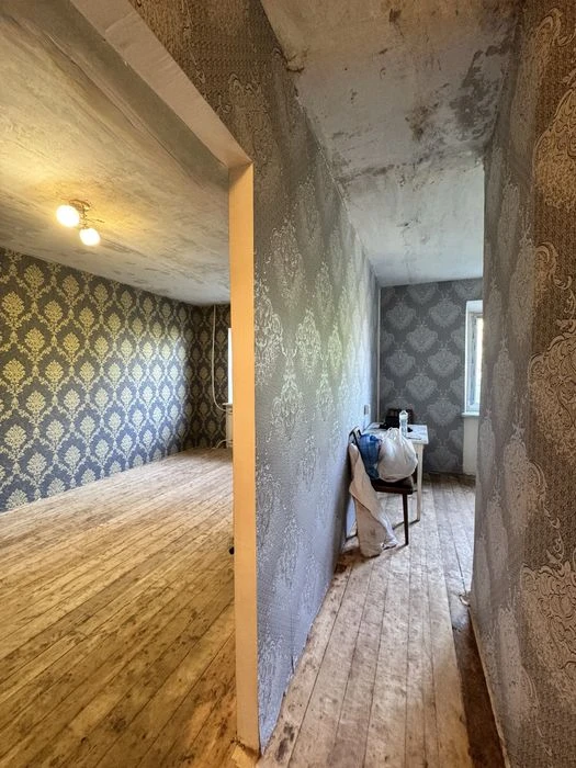 Продам 1к квартиру. 12 квартал. Ул Казака Мамая 4