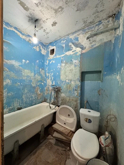 Продам 1к квартиру. 12 квартал. Ул Казака Мамая 4