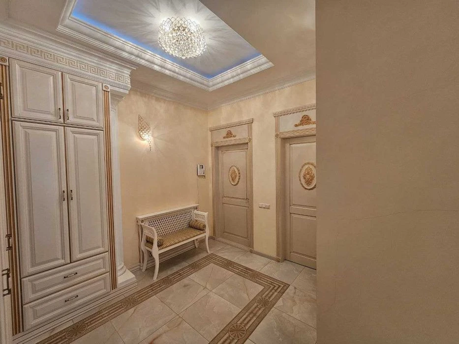 Мега роскошная квартира 118 метров в Аркадийском Дворце