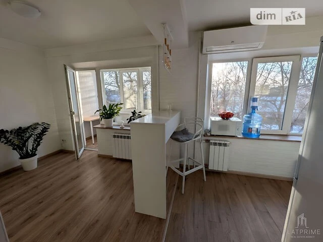 Sale of 1-room apartment 29.8 sq. m. on Solomyanska Street 28 • ID 3