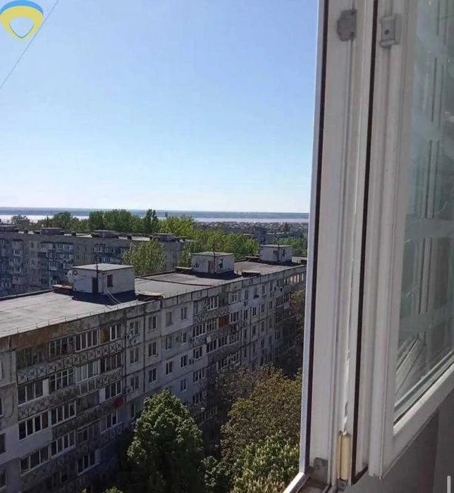 Продам на Котовского большую 1-комнатную квартиру