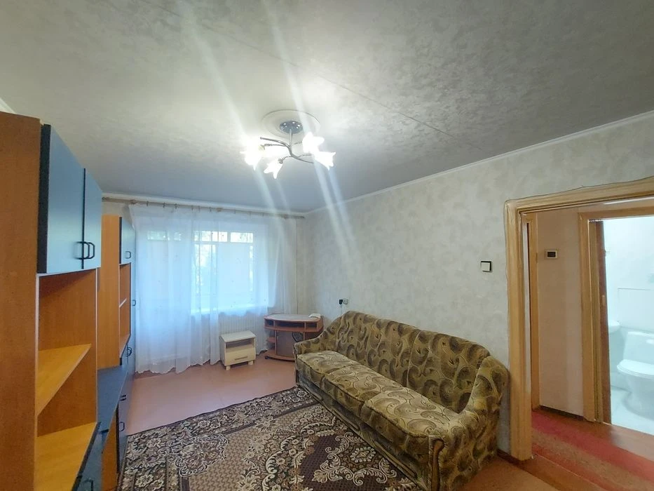 Продам 2х кім.квартиру Б.Хмельницького, рн Варус. iq