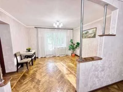 3-х ком.кв. 2/9 эт. в газовом кирпичном доме по ул.
