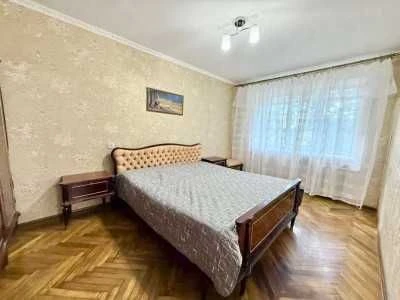 3-х ком.кв. 2/9 эт. в газовом кирпичном доме по ул.
