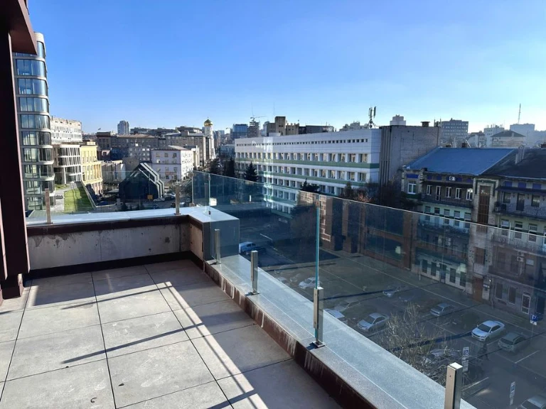 ЖК Классик холл | 72 m2 | Большая терраса | 4 окна