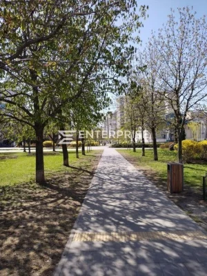 For sale 3-room apartment with renovation near Poznyaki metro station, Dragomanova street