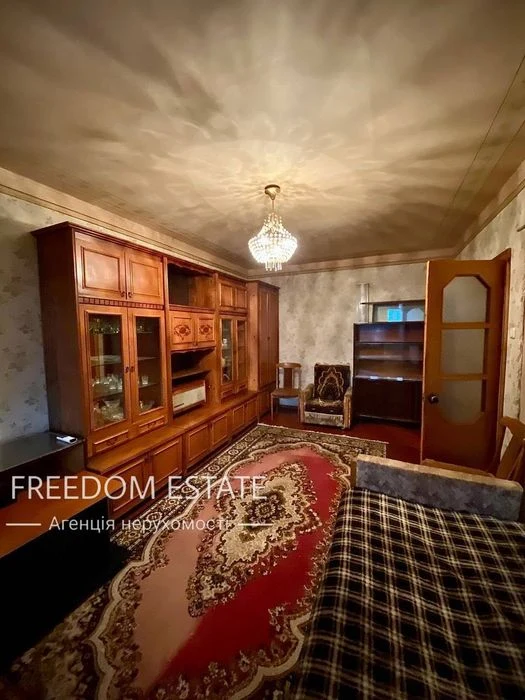 $33,000 ‼️SALE‼️ 2-room apartment 53 sq. m / Kyiv metro station / Ma
