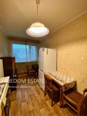 $33,000 ‼️SALE‼️ 2-room apartment 53 sq. m / Kyiv metro station / Ma