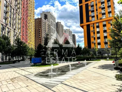 Квартира. Киев, Столичное шоссе, (Дом 7)