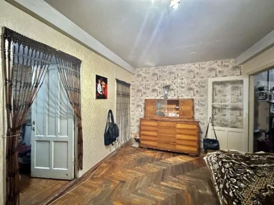 Продаж двокімнатної квартири по вул Перемоги/ Лермонтова