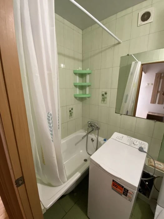 Продам Малосемейку район А. Поля