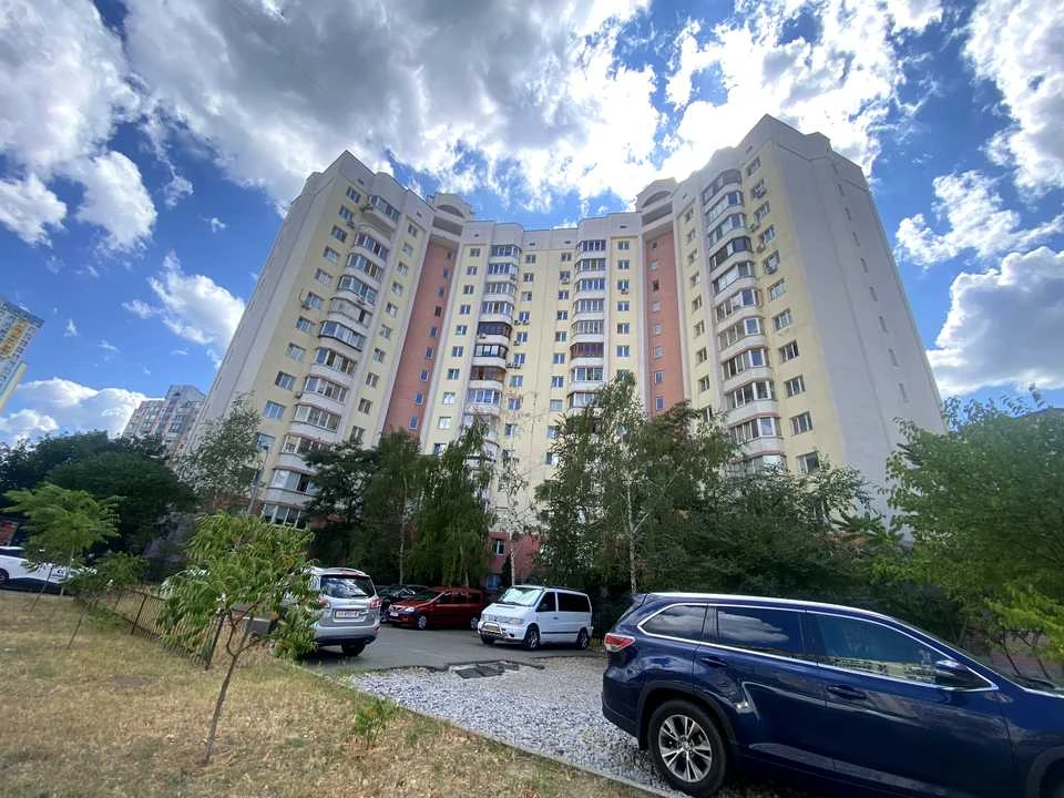 Apartment. Kyiv, Vyshnyakivska St.