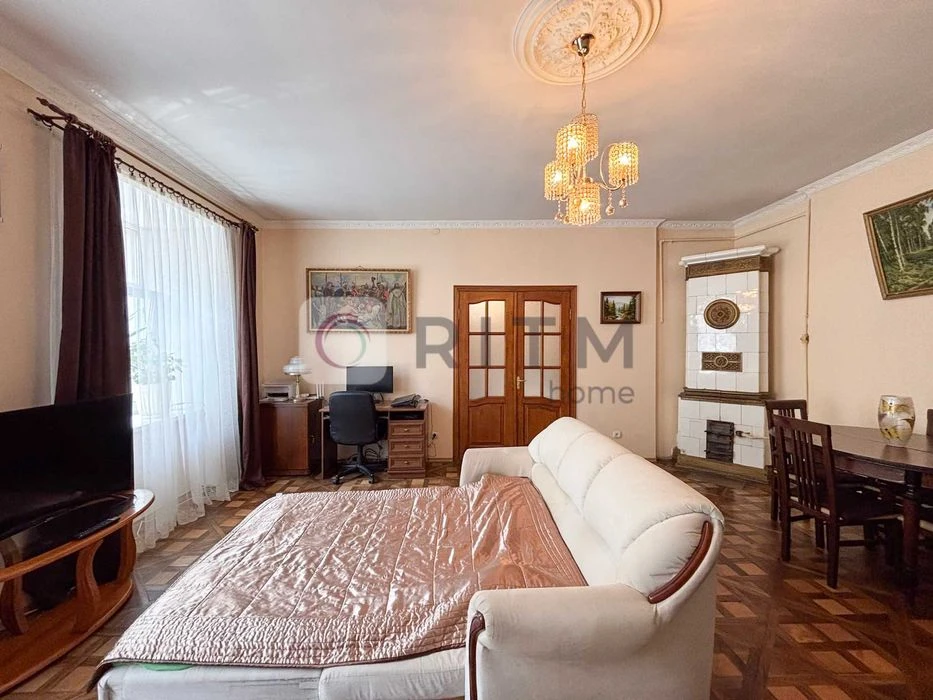 Продажа: 3-комн. квартиры 74 м² на ул. Дорошенко с балконом