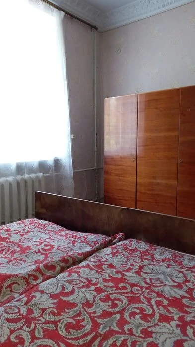 2 rooms, 2/5, North of Independent Ukraine, 25,000 USD