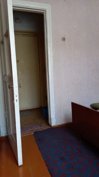 2 rooms, 2/5, North of Independent Ukraine, 25,000 USD