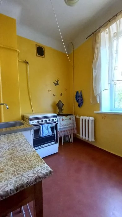 2 rooms, 2/5, North of Independent Ukraine, 25,000 USD