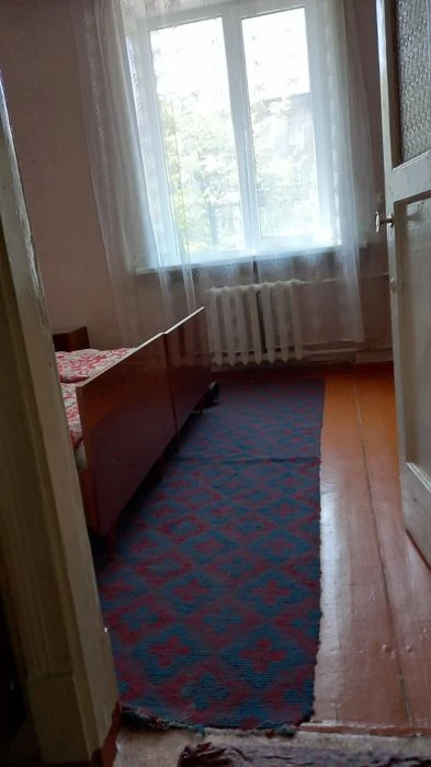 2 rooms, 2/5, North of Independent Ukraine, 25,000 USD